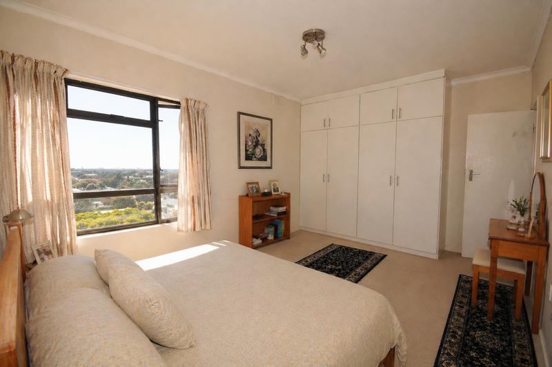 3 Bedroom Property for Sale in Kenilworth Western Cape
